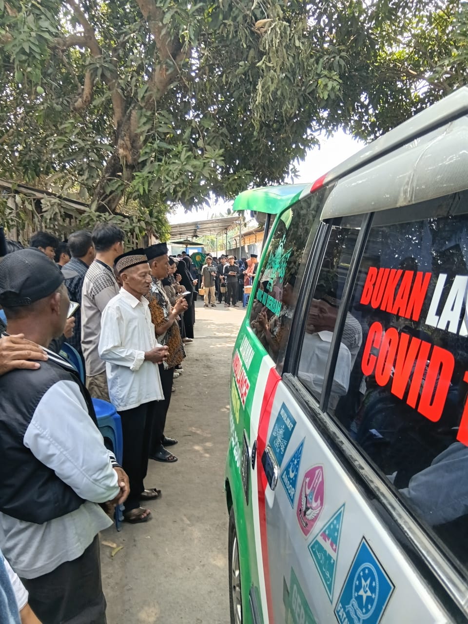 Dokumentasi kegiatan Ambulance NU Berbah: Antar Pemakaman Alm. Agus Budi Wibowo — Tanjungtirto, Kalitirto